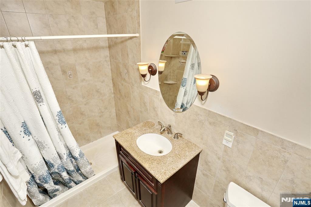 4 N Spruce Street 15