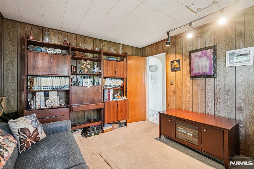 23-17 Berkshire Road