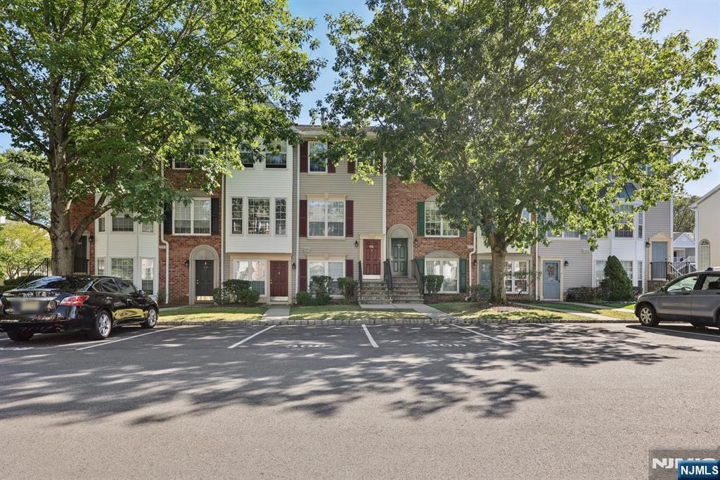 707 Pepperidge Road
