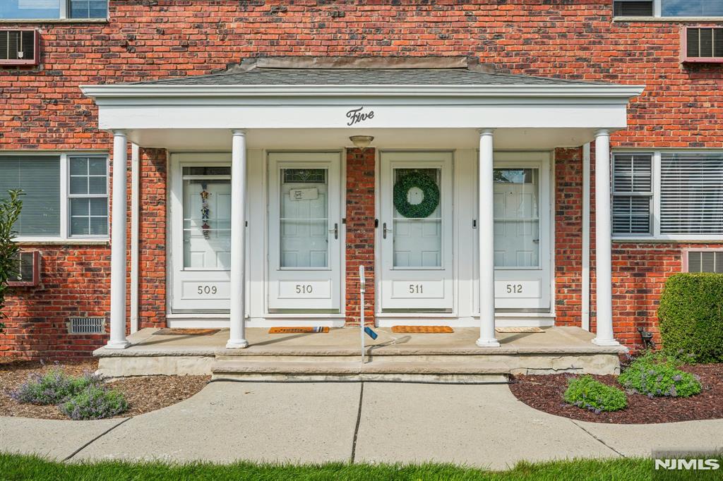 511 Washington Drive