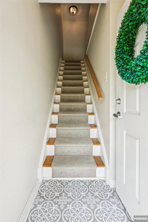 511 Washington Drive