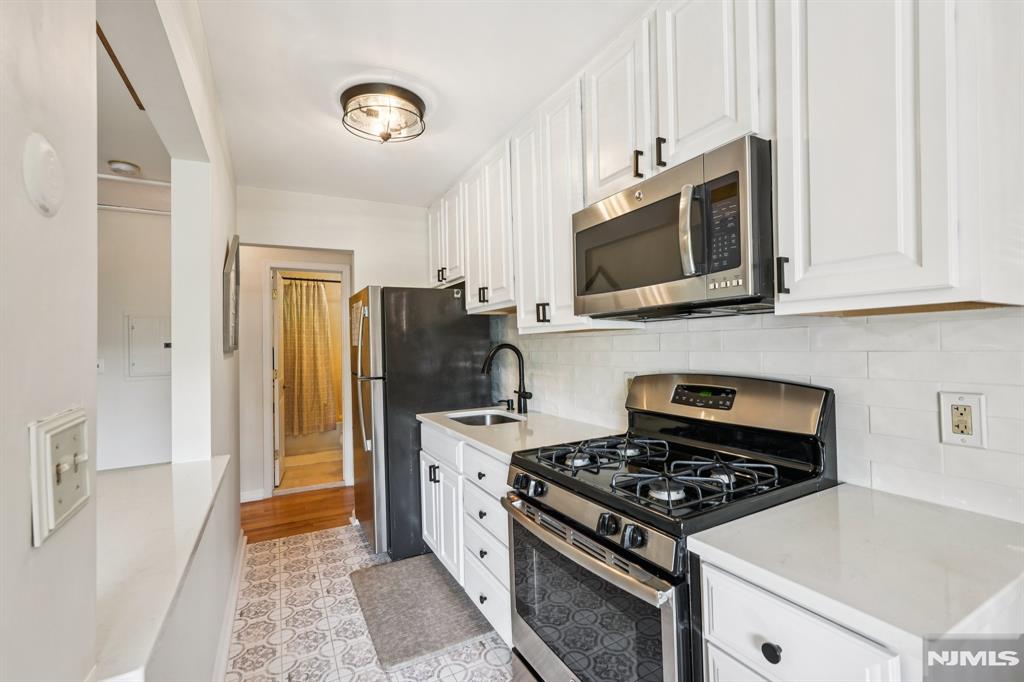 511 Washington Drive