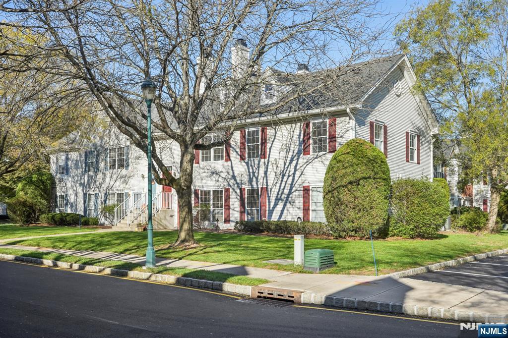 1003 Cumberland Court