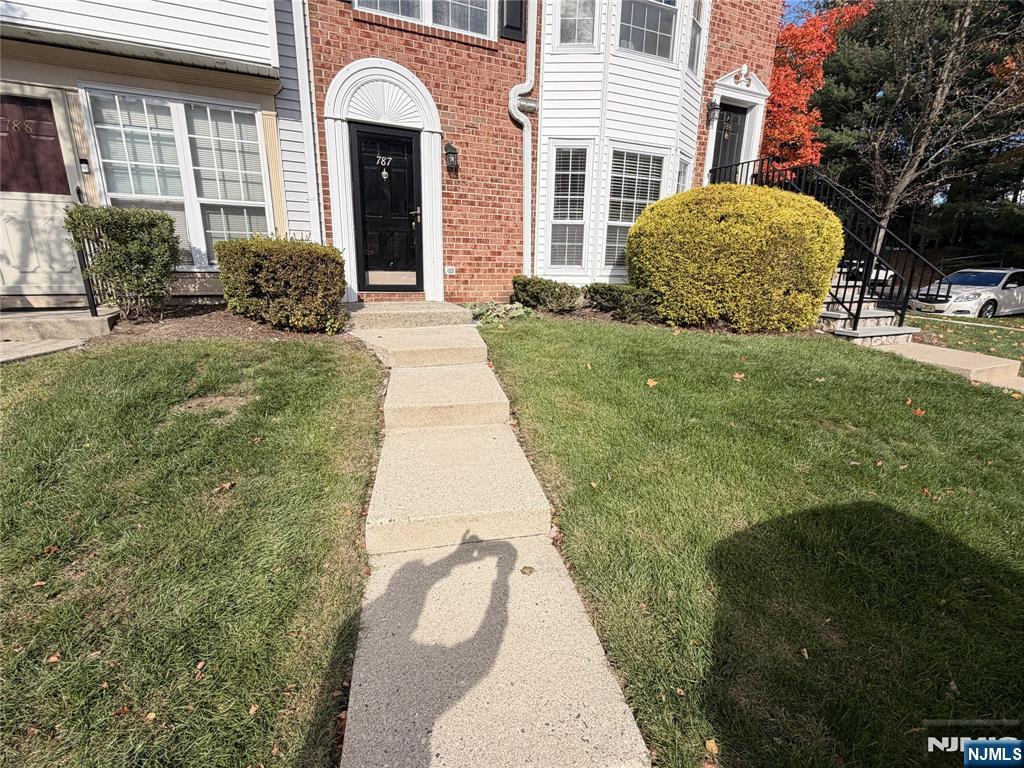 787 Sassafras Court