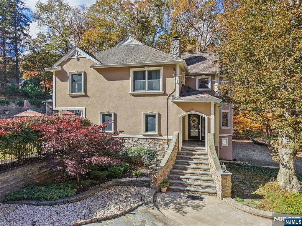 3 Stephens Lake Road