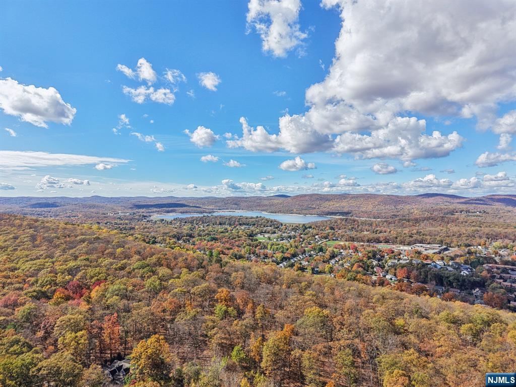 3 Stephens Lake Road