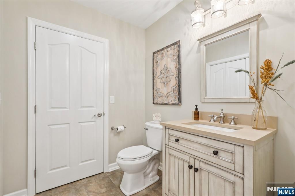 3 Stephens Lake Road