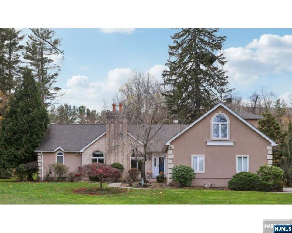 2 Crocker Mansion Drive