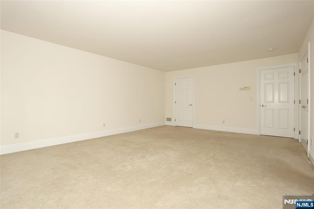 136 Stonegate Trail 37