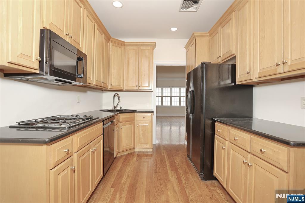 136 Stonegate Trail 37