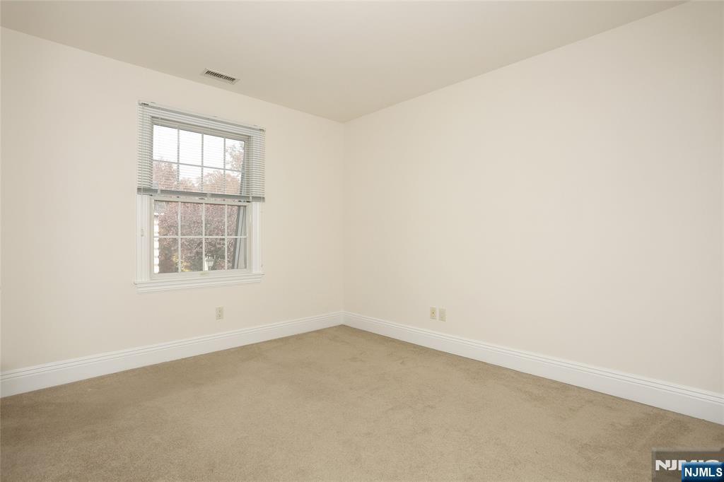 136 Stonegate Trail 37