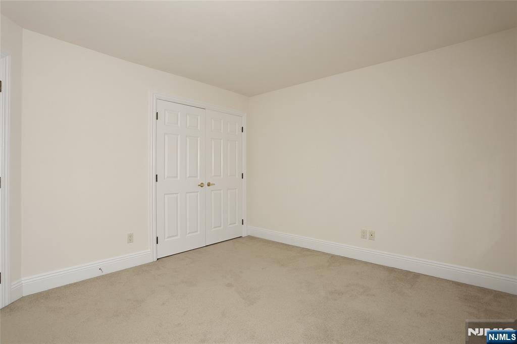 136 Stonegate Trail 37