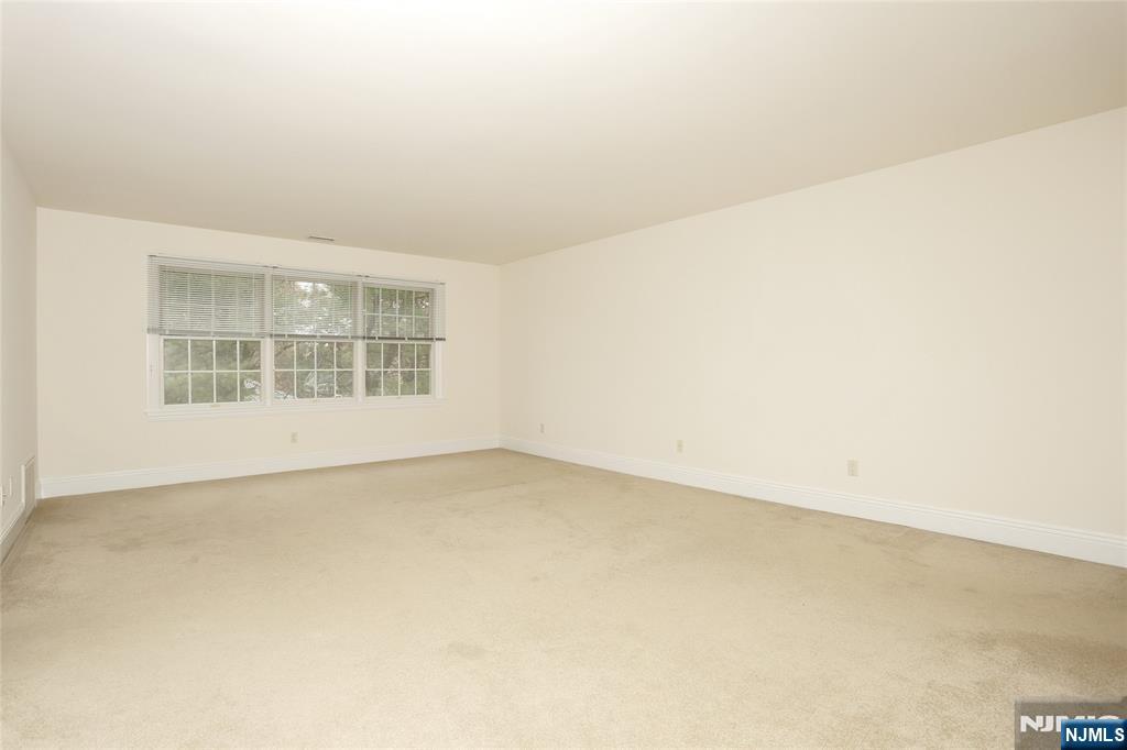 136 Stonegate Trail 37