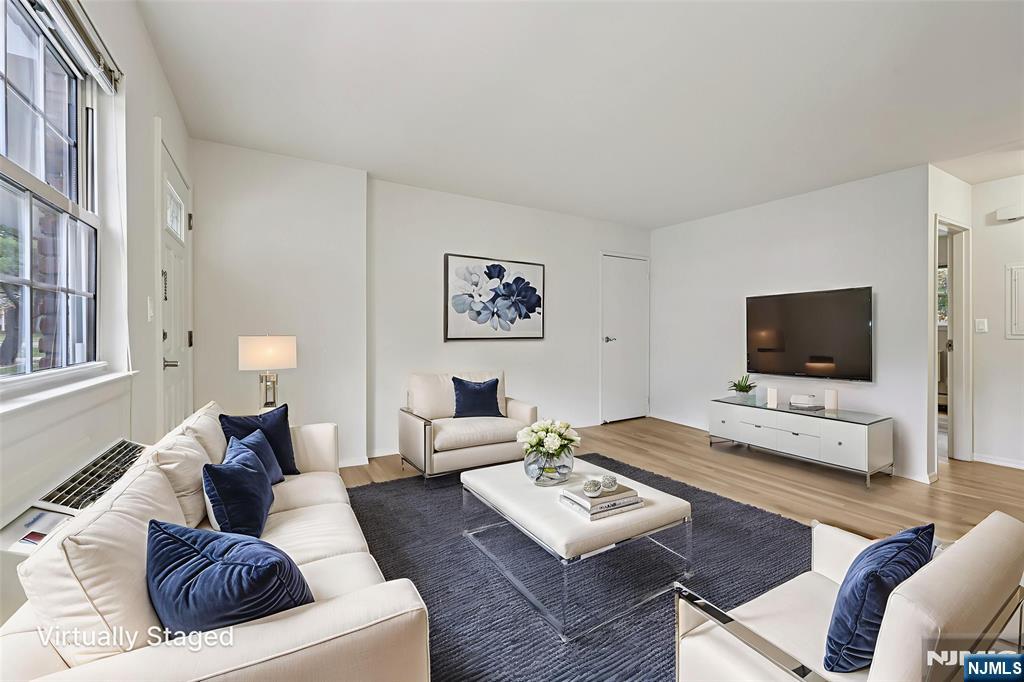 312 Washington Drive