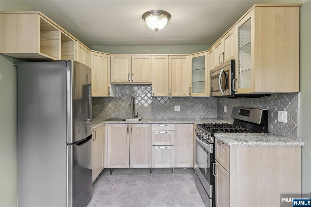 312 Washington Drive