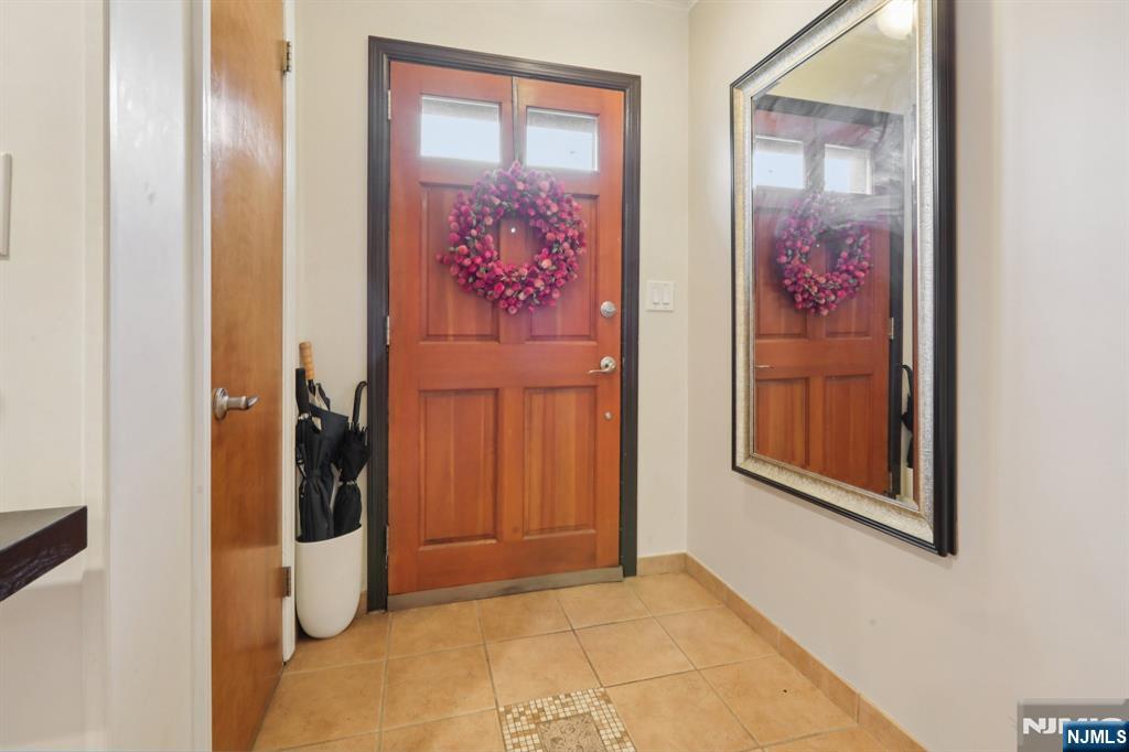 4 Brookview Drive