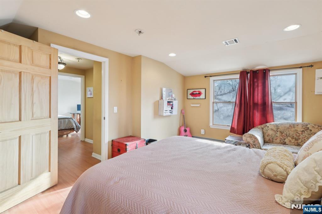 4 Brookview Drive