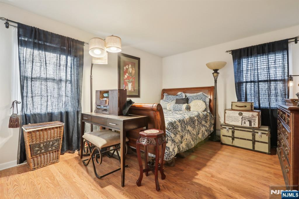 4 Brookview Drive