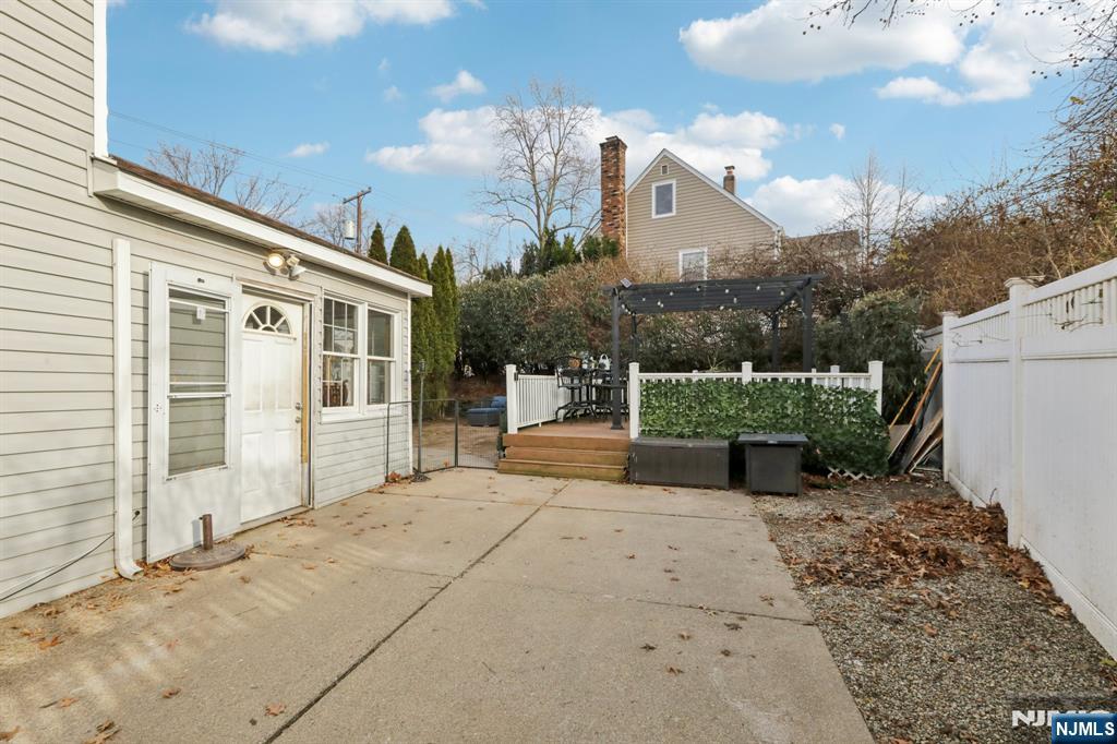 4 Brookview Drive