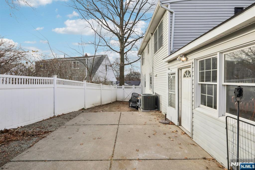 4 Brookview Drive