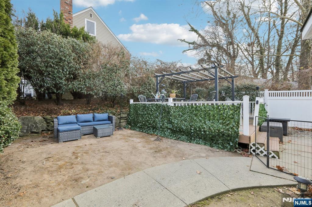 4 Brookview Drive