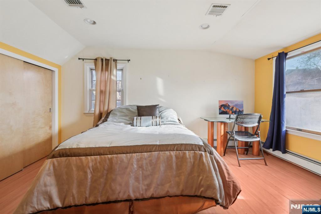 4 Brookview Drive