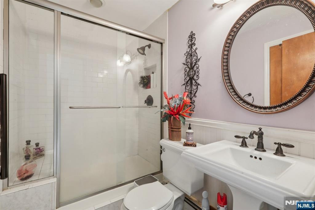 4 Brookview Drive