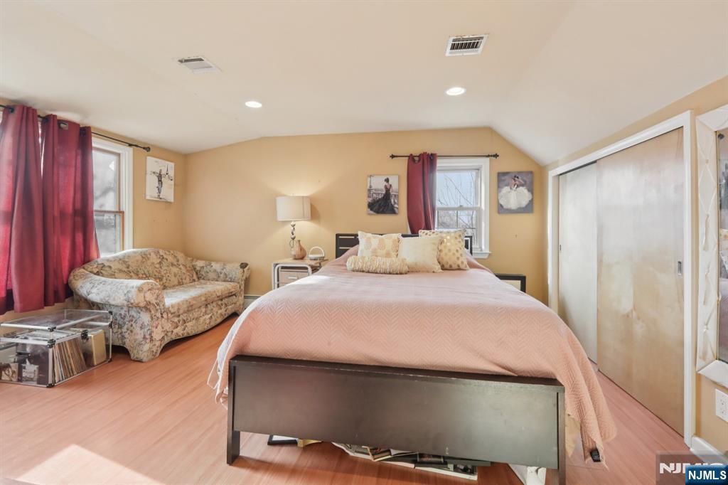 4 Brookview Drive