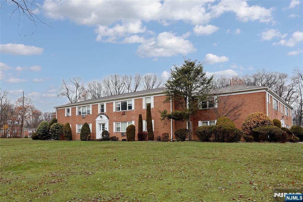 16D Rolling Ridge Road 16D