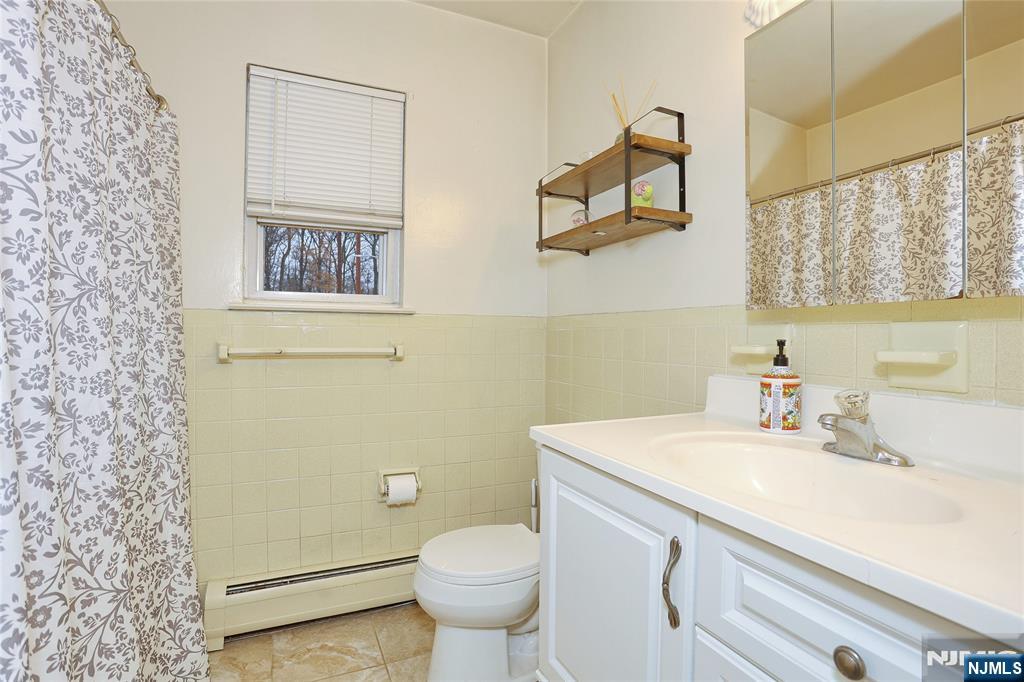 16D Rolling Ridge Road 16D