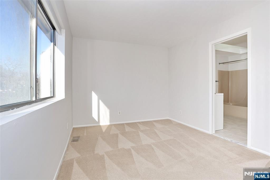 6 Alana Drive 6