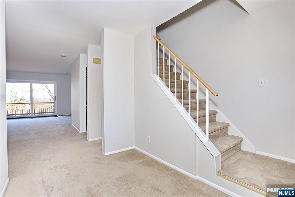 6 Alana Drive 6
