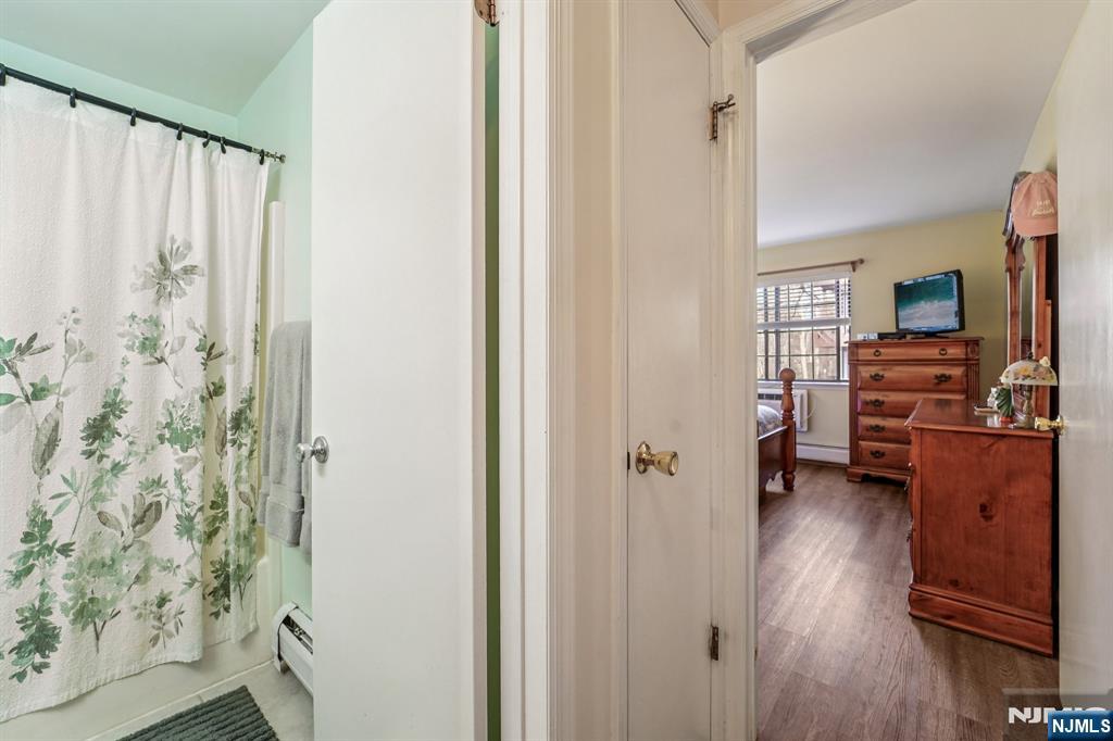 2007 Hawthorne Lane 2007