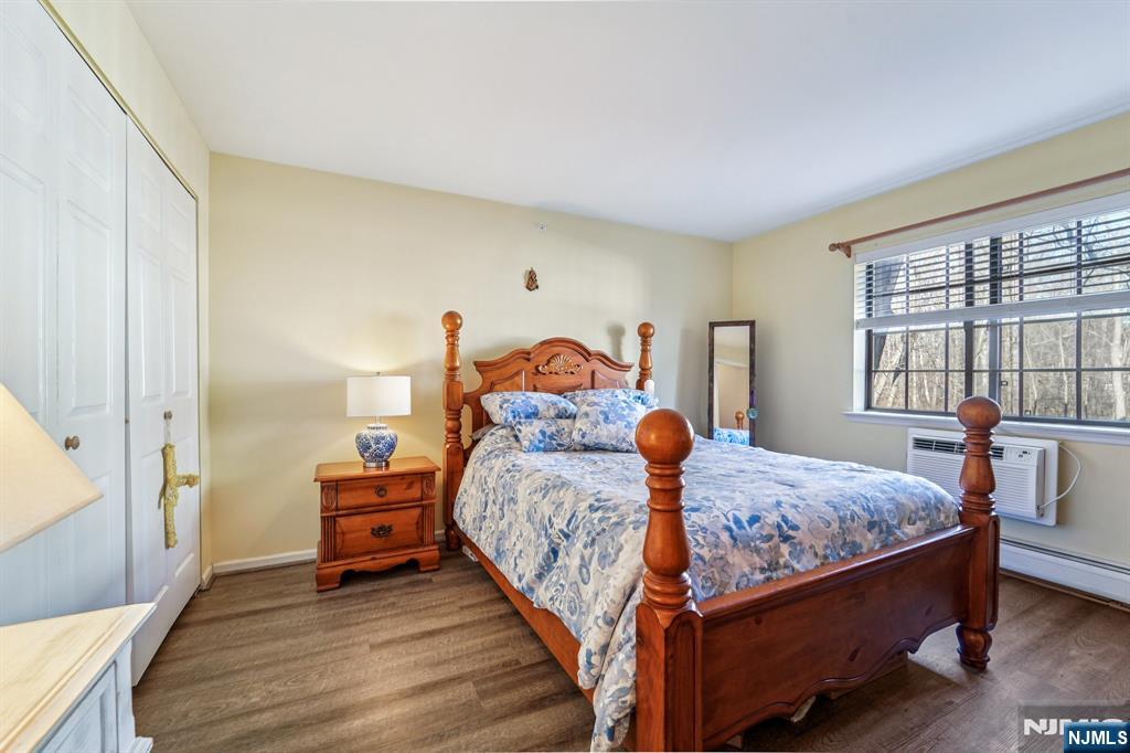 2007 Hawthorne Lane 2007