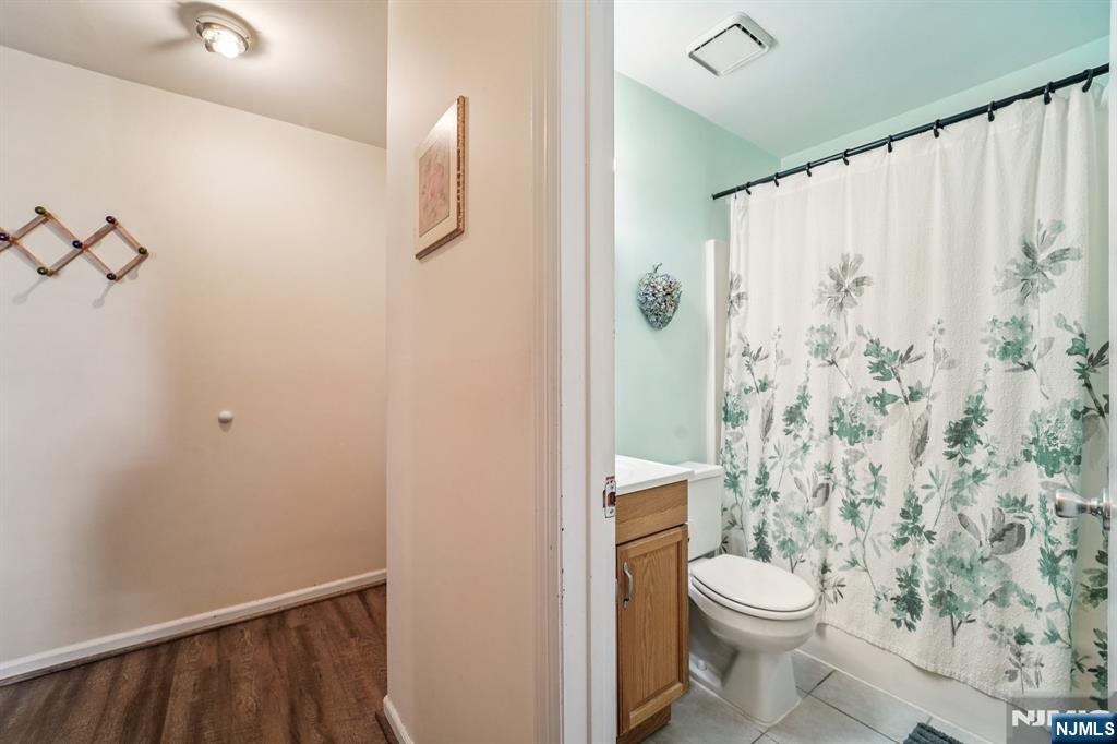 2007 Hawthorne Lane 2007