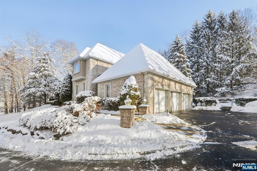 84 Walsh Drive
