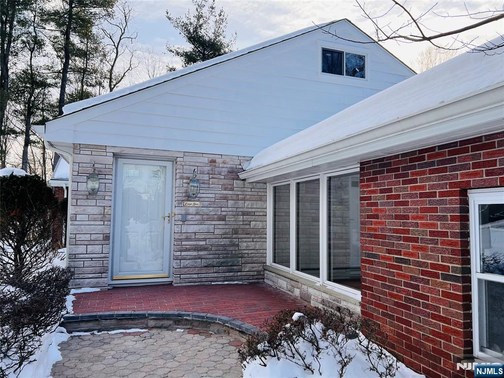 391 Forest Road