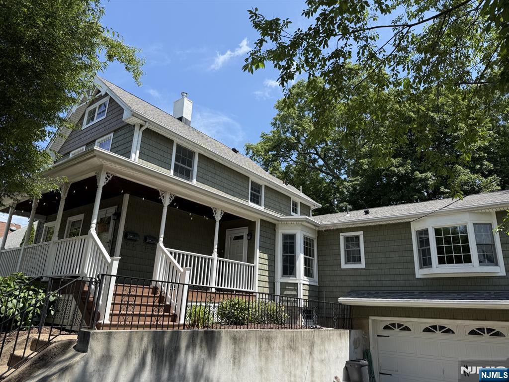 27 Summit Avenue 1