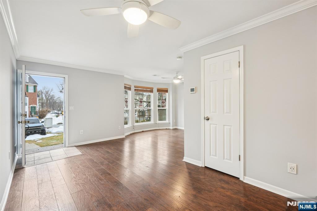 1294 Hibiscus Court