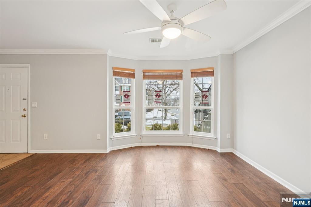 1294 Hibiscus Court