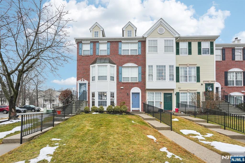 1294 Hibiscus Court