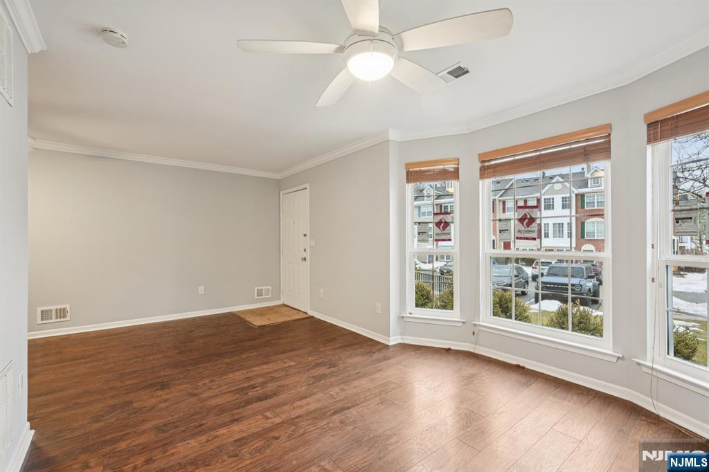 1294 Hibiscus Court