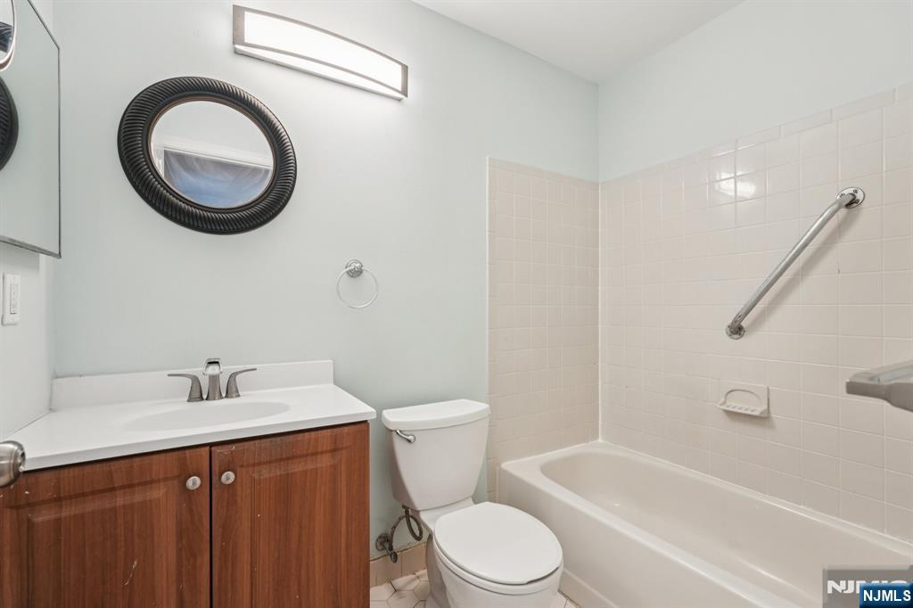 1294 Hibiscus Court