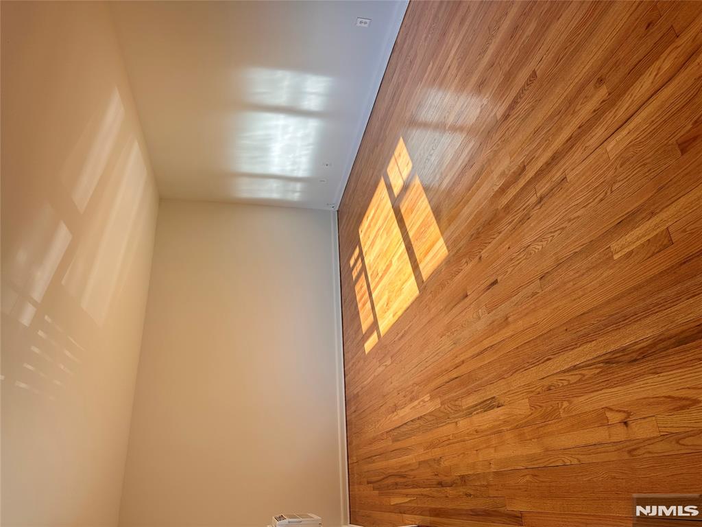 241 W Passaic Street 18B