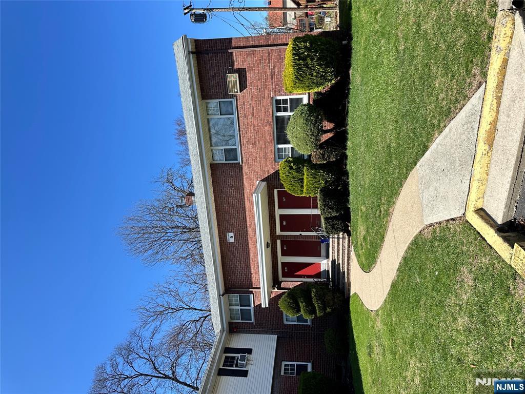 241 W Passaic Street 18B