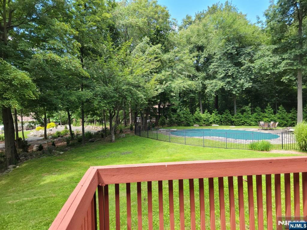232 Steves Lane