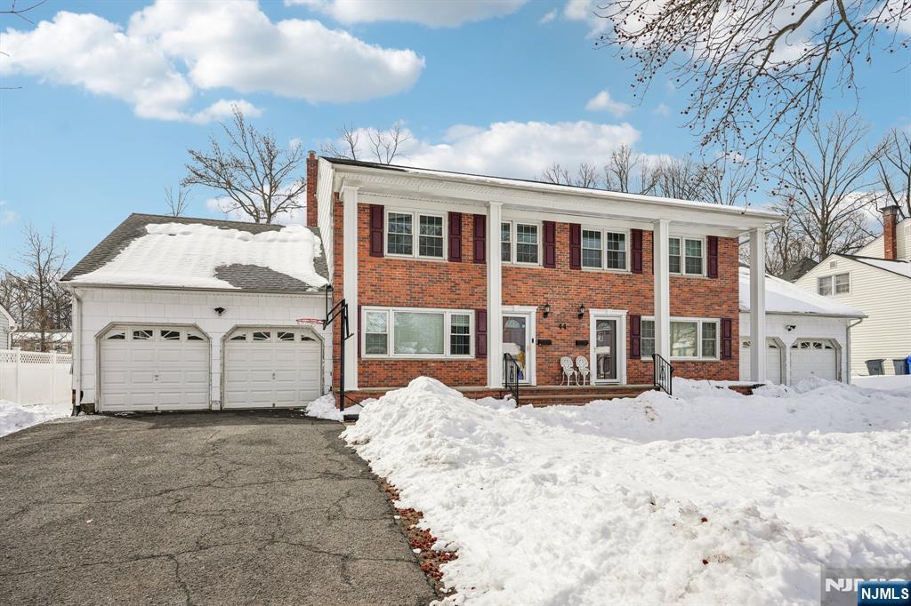 44 Forsythia Lane