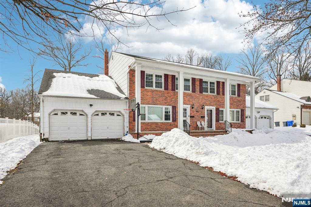 44 Forsythia Lane