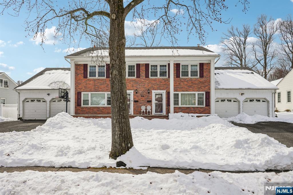 44 Forsythia Lane
