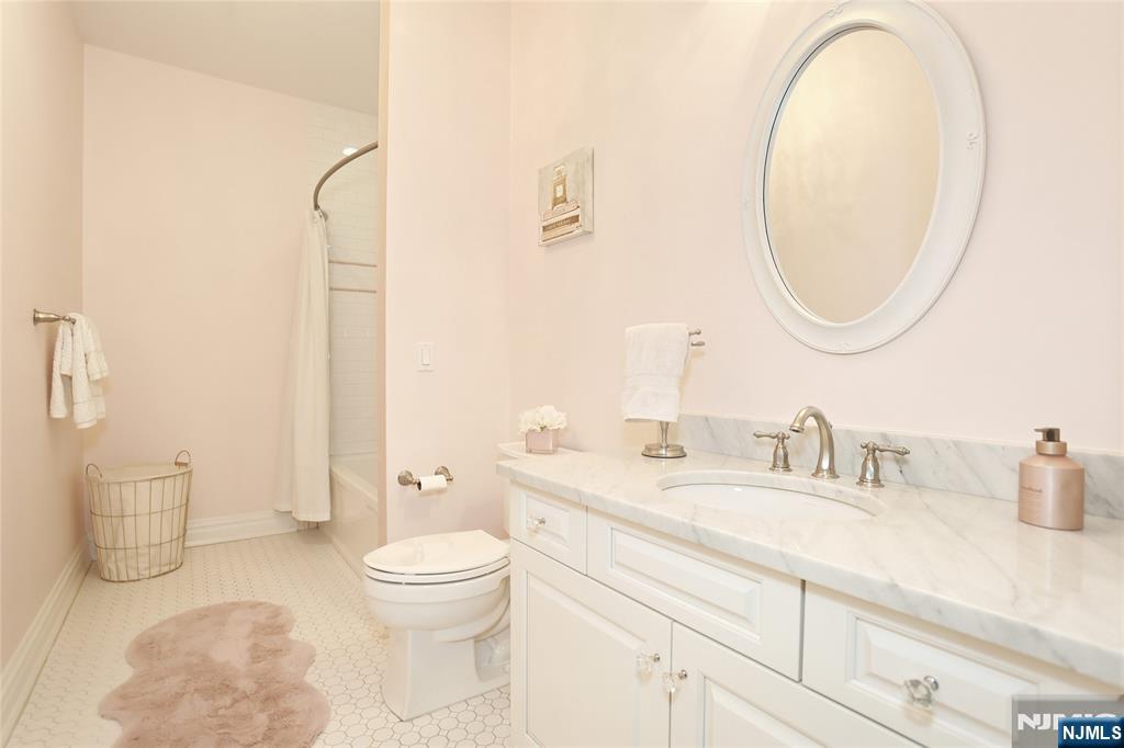 165 Cortland Drive 5